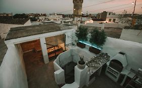 Preciosa casa-cueva con bañera